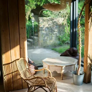 Blisshouse Luxurious Calm And Energetic Spot Near By Surrounded By The Forest Where Will Find Your Peace And Your People Гостевой дом